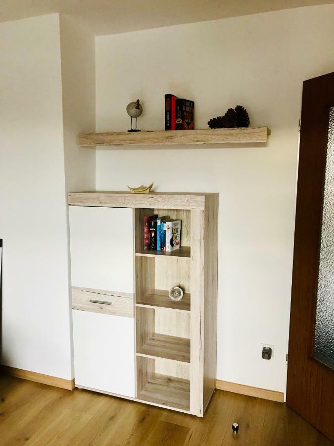Grosses 1-Zimmer Wohlfuhl-Appartement Rednitzhembach Buitenkant foto